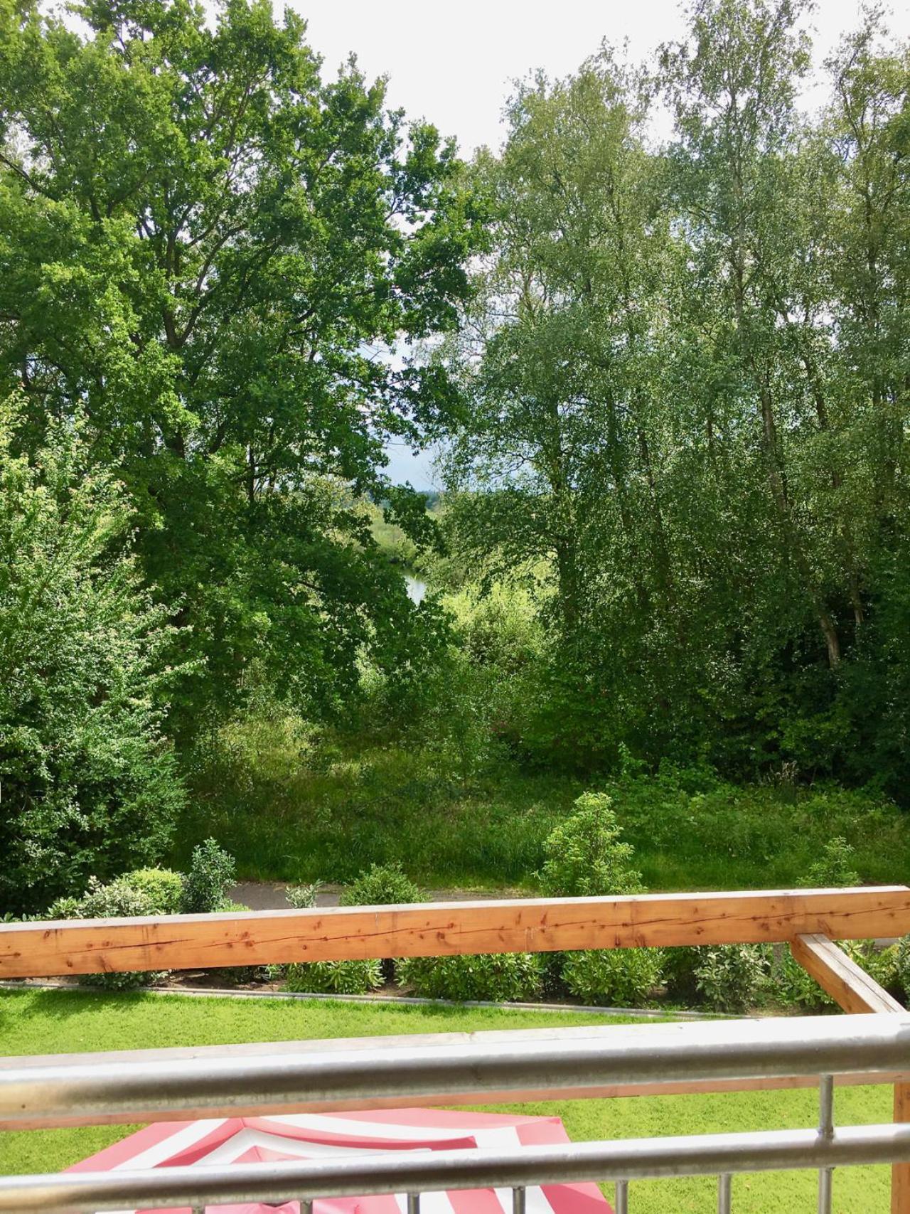 Moorblick! Grosse Dachwohnung Mit Kamin Und Sauna Leck ภายนอก รูปภาพ